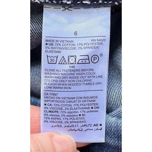 Old Navy Dark Indigo Wash Rockstar Mid-Rise Super Skinny Jeggings in Juliette - Picture 10 of 16